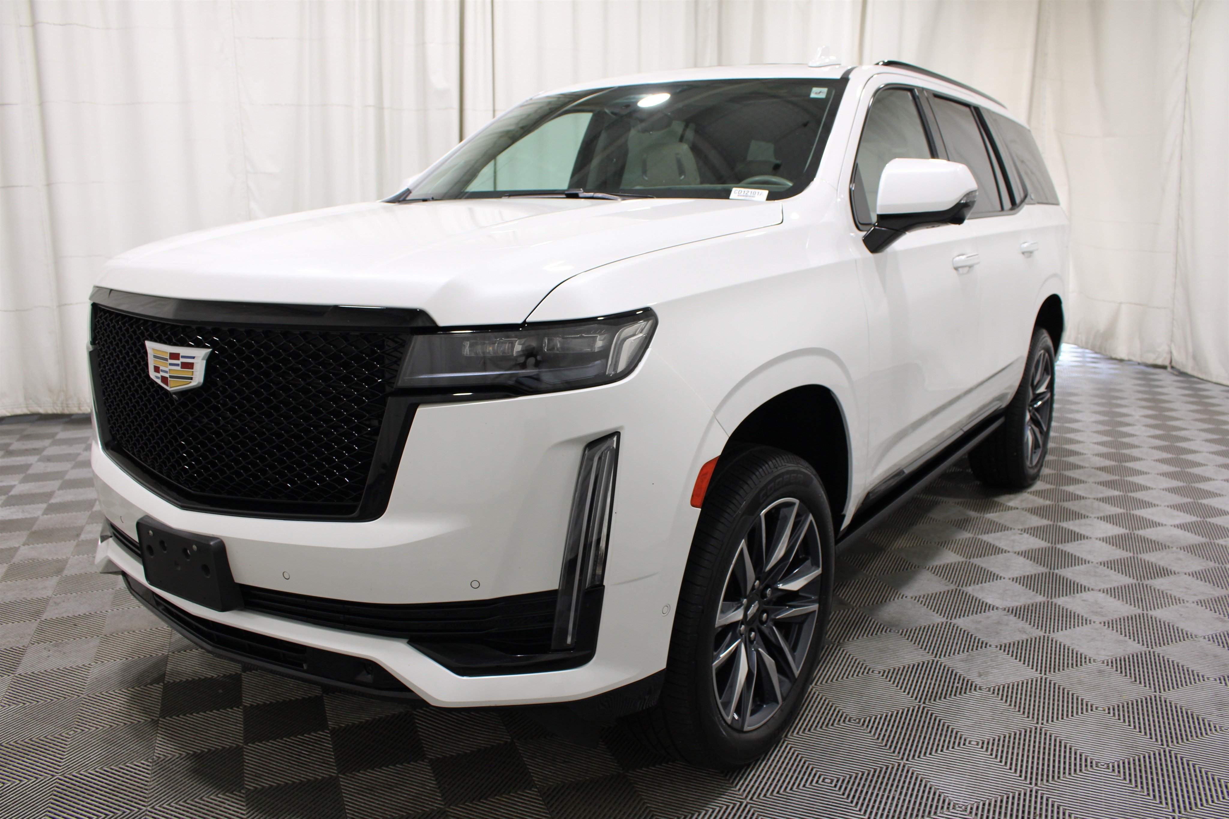 Used 2023 Crystal White Tricoat Cadillac 4WD Sport Platinum image 39