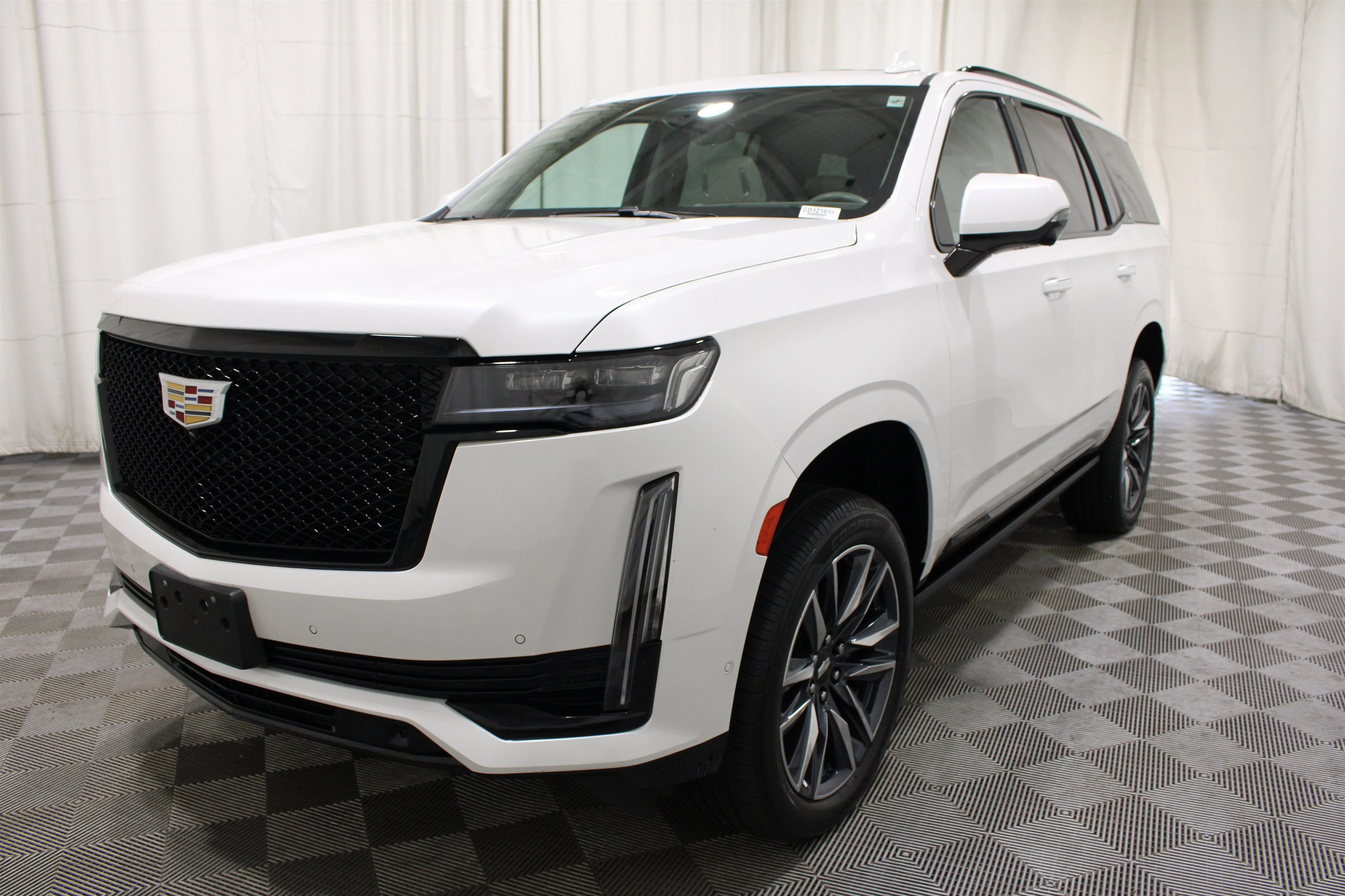Used 2023 Crystal White Tricoat Cadillac 4WD Sport Platinum image 39