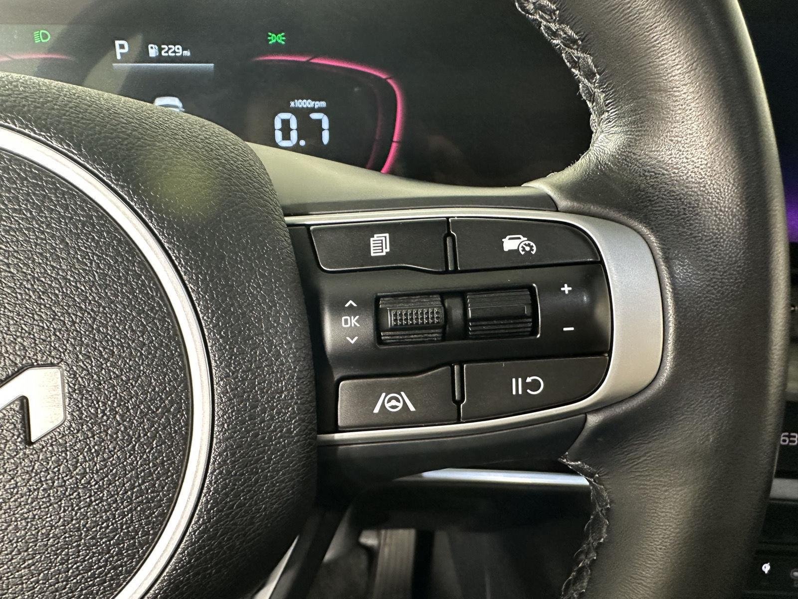 Used 2024 Gravity Gray Kia X-Line image 18