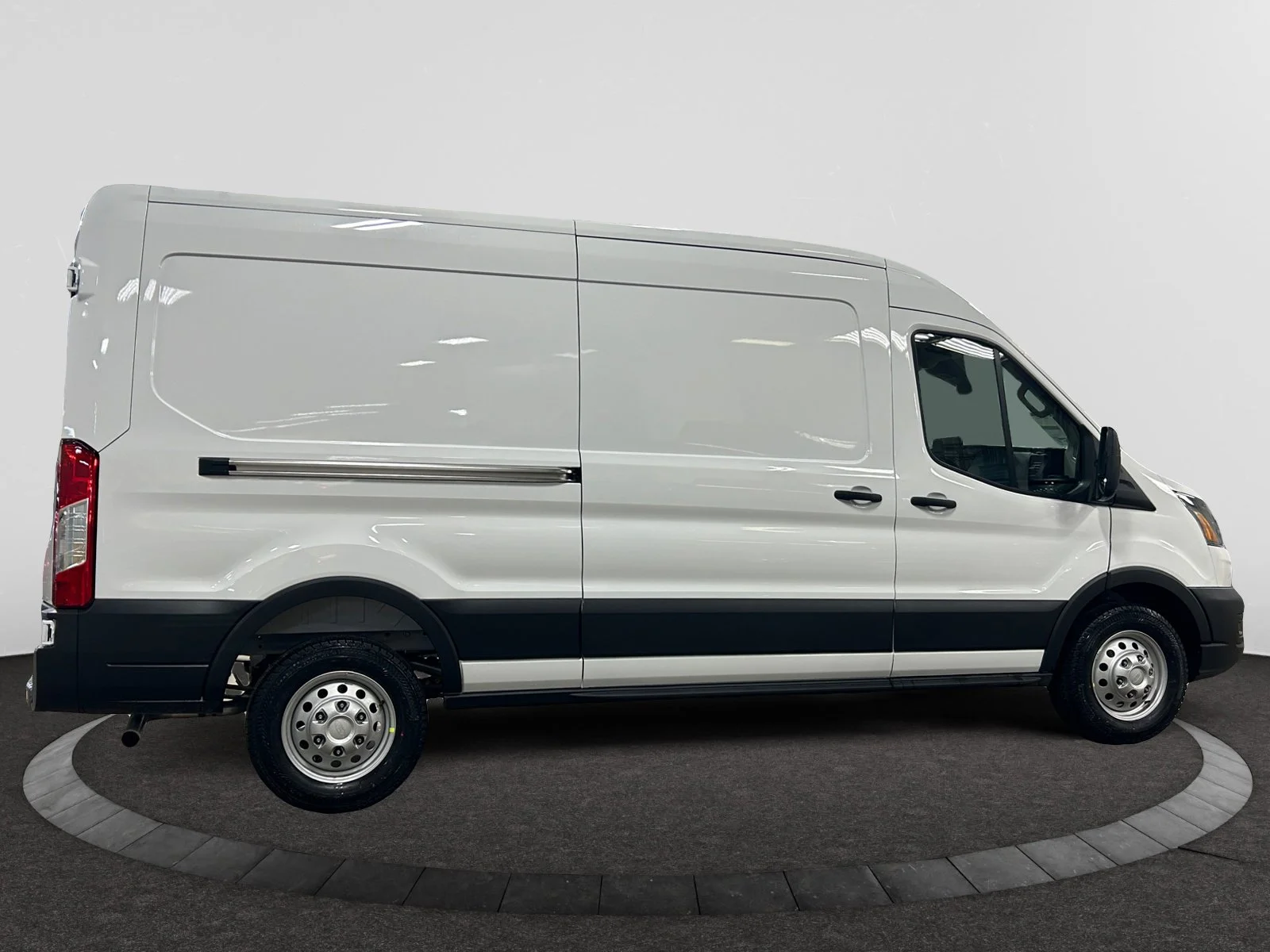 New 2026 Oxford White Ford  image 6