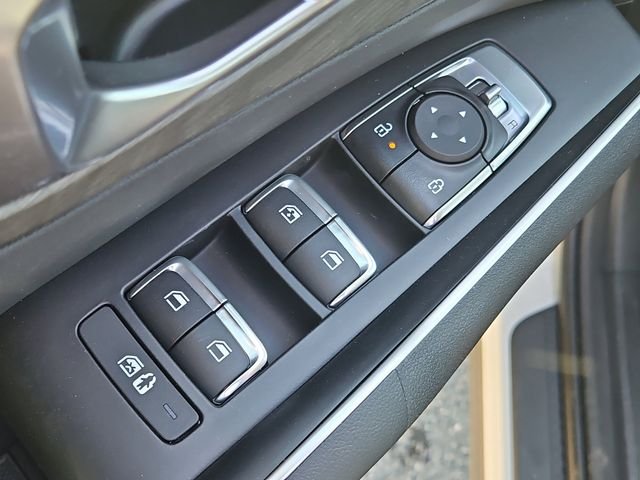 New 2026 White Kia X-Line EX image 17