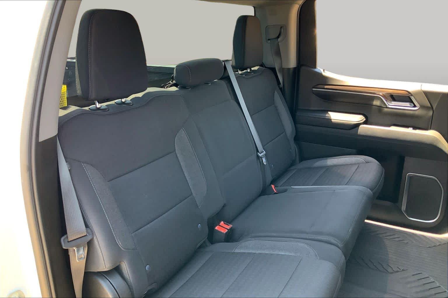 Used 2024 Summit White Chevrolet LT Trail Boss image 39