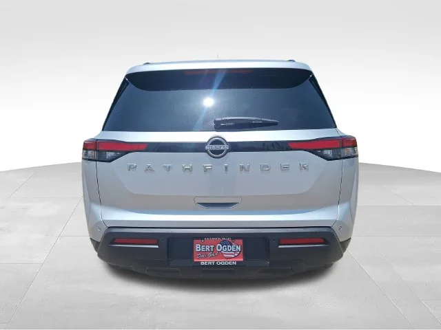 Used 2025 Silver Nissan SV image 7