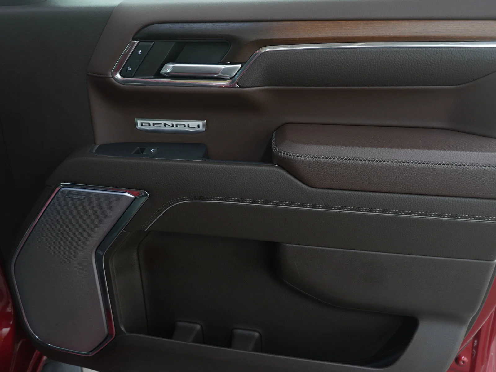 Used 2024 Volcanic Red Tintcoat GMC Denali image 9