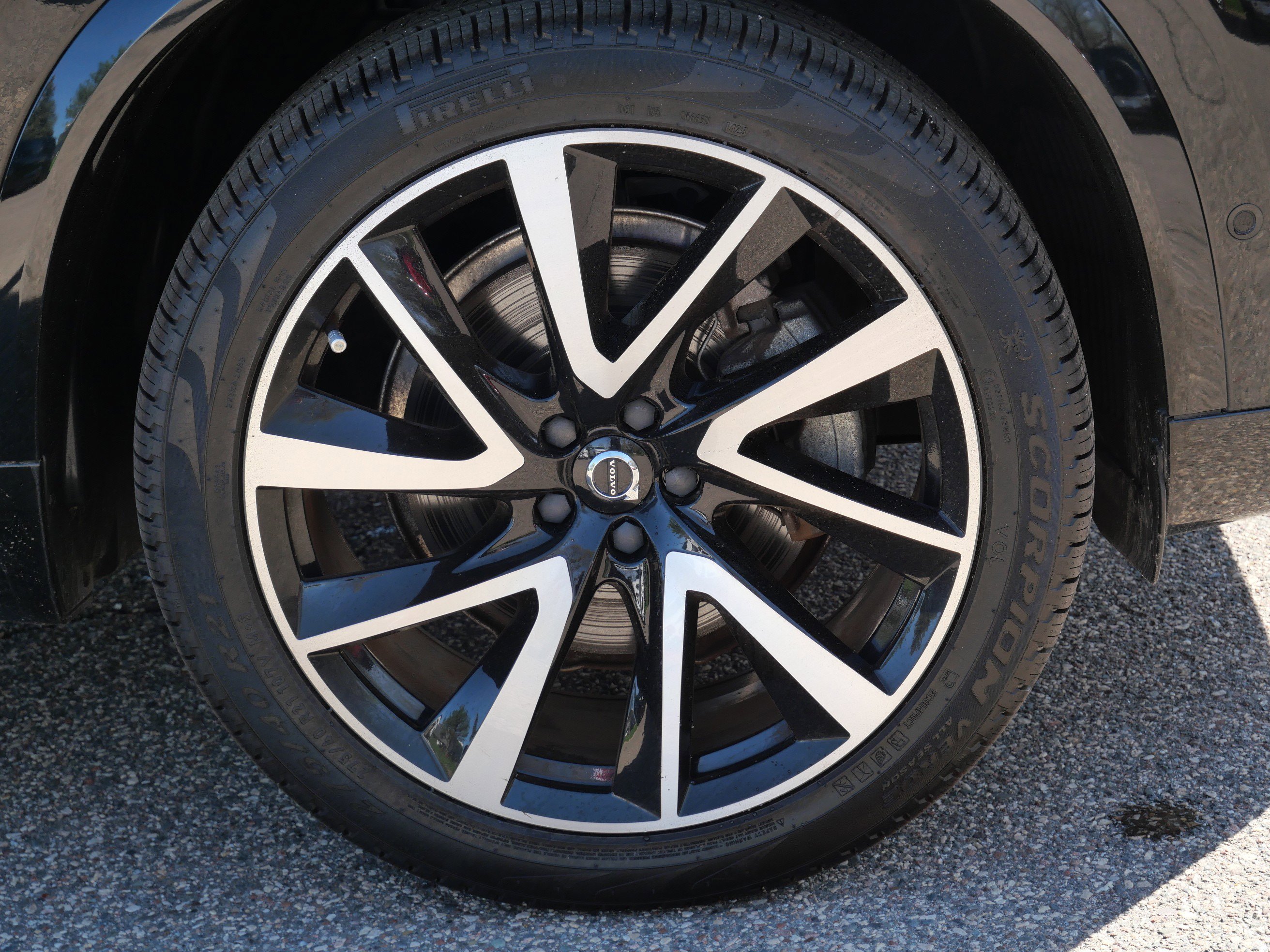 2023 Volvo XC90 Plus - Photo 10