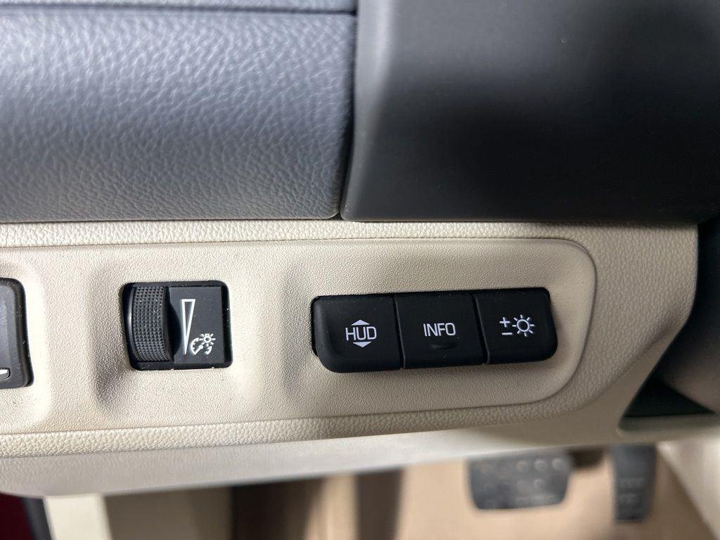 Used 2021 Cayenne Red GMC Denali image 25