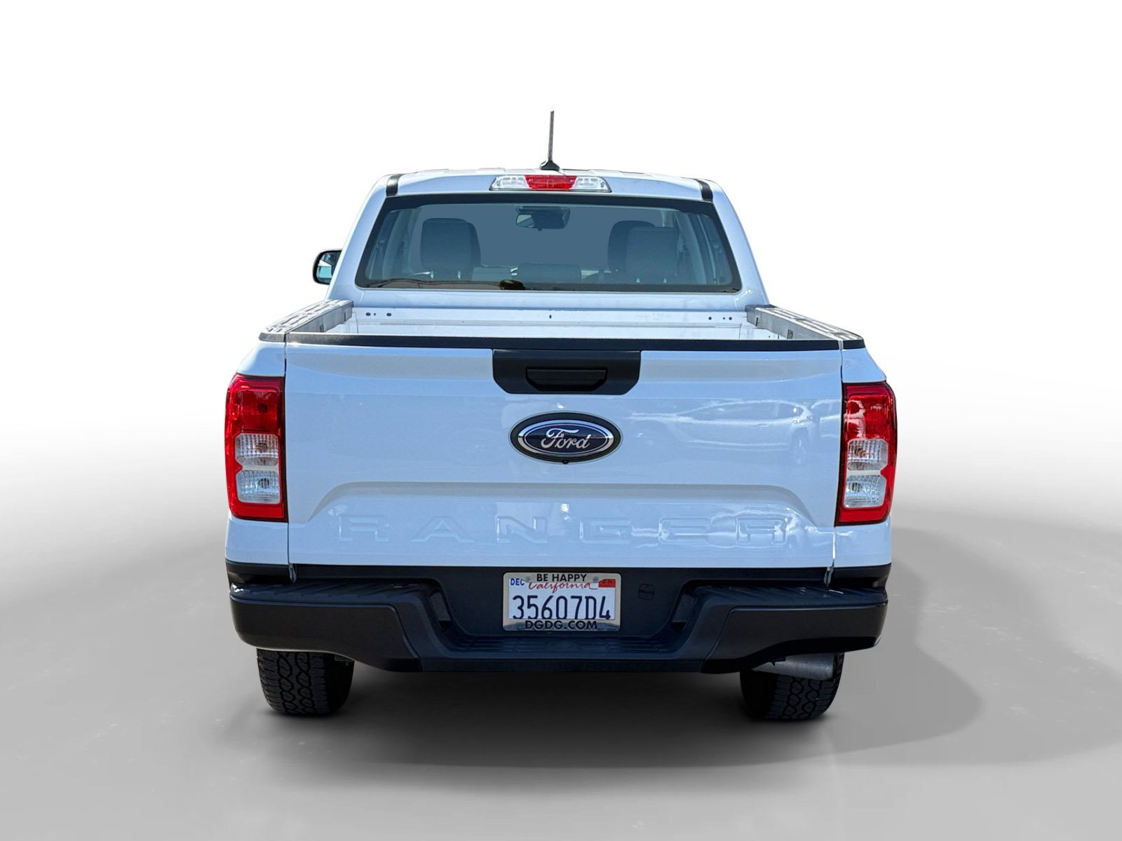 Used 2024 Oxford White Ford XL image 4