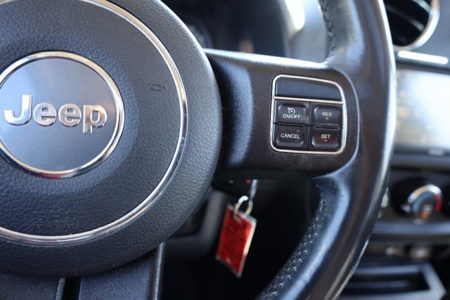 Used 2016 Black Jeep Latitude image 26