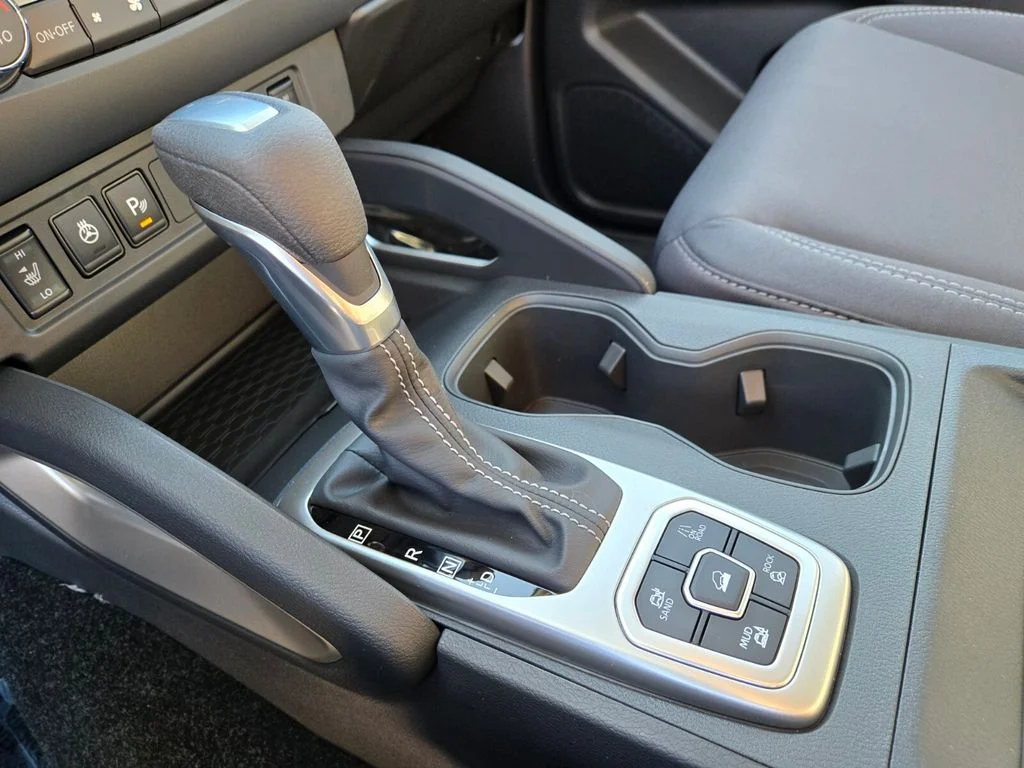 2026 Nissan Frontier SV - Photo 12