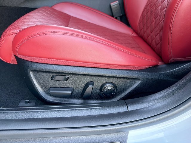 Certified Used 2023 White Genesis 3.3T image 14