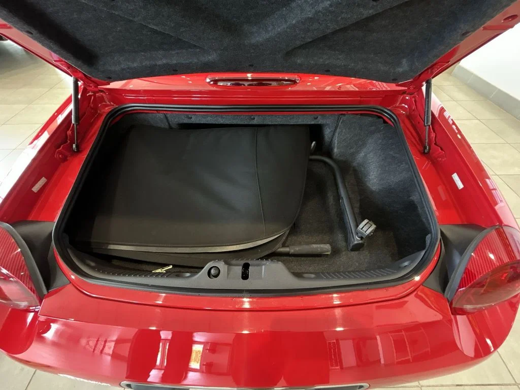 Used 2002 Red Ford Base image 27
