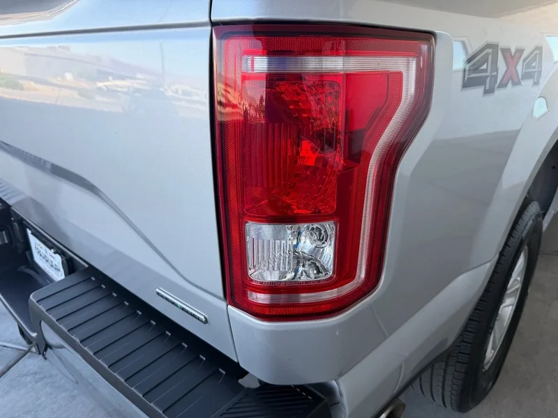 Used 2015 Ingot Silver Meta Ford XLT image 28