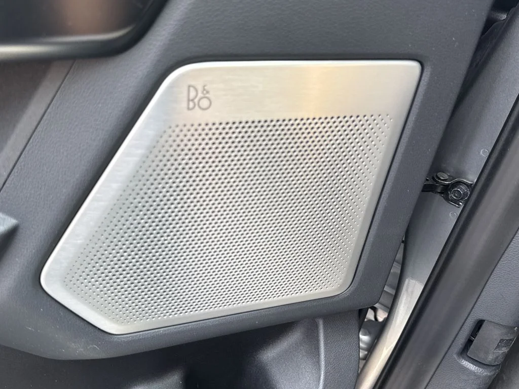 Used 2022 Silver Ford Platinum image 27
