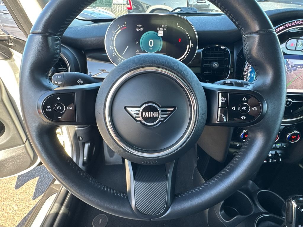 Used 2023 Black MINI Base image 28