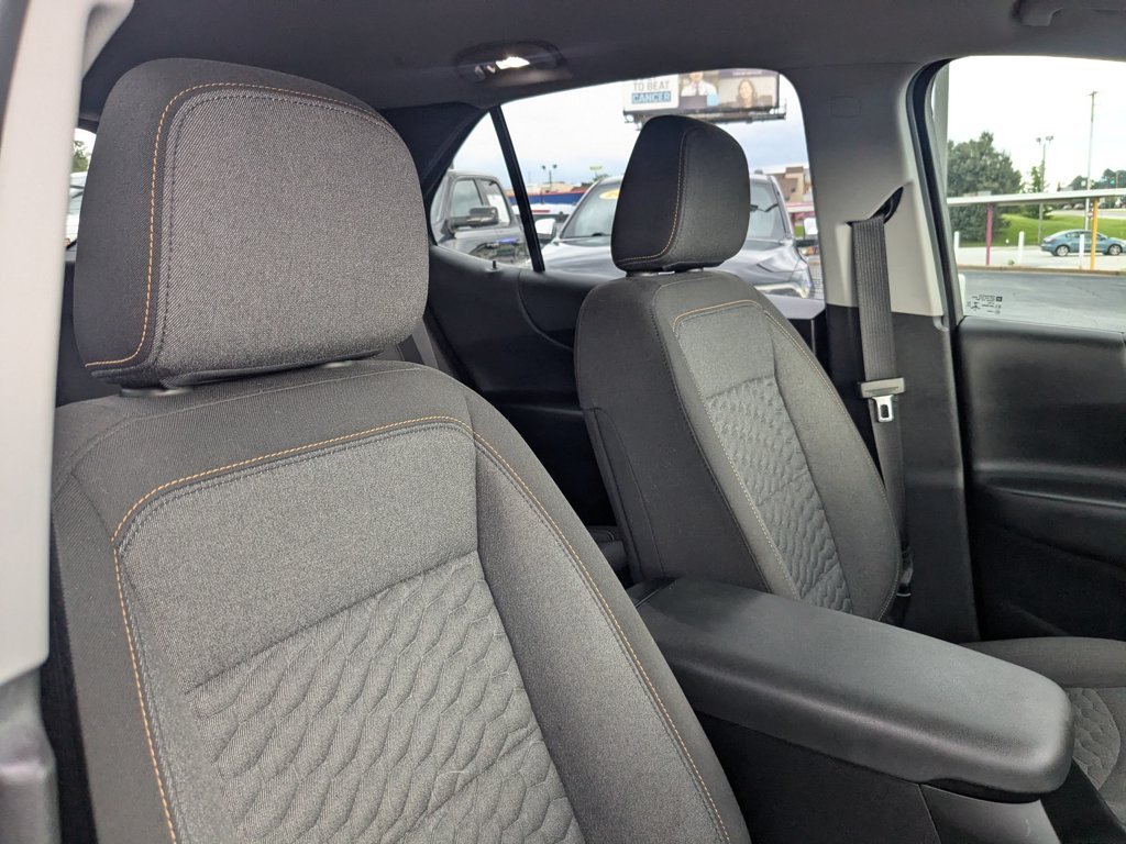 Used 2021 Mosaic Black Metallic Chevrolet LT image 25