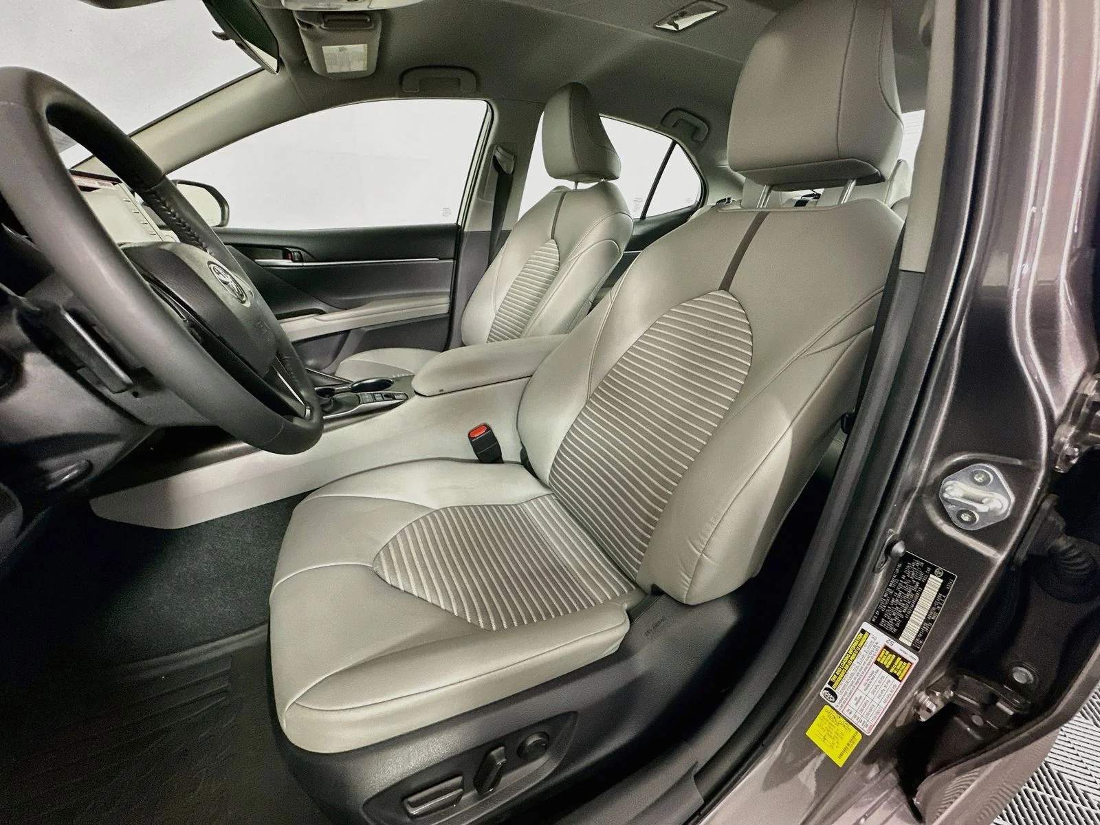 Used 2024 Predawn Gray Mica Toyota SE image 20
