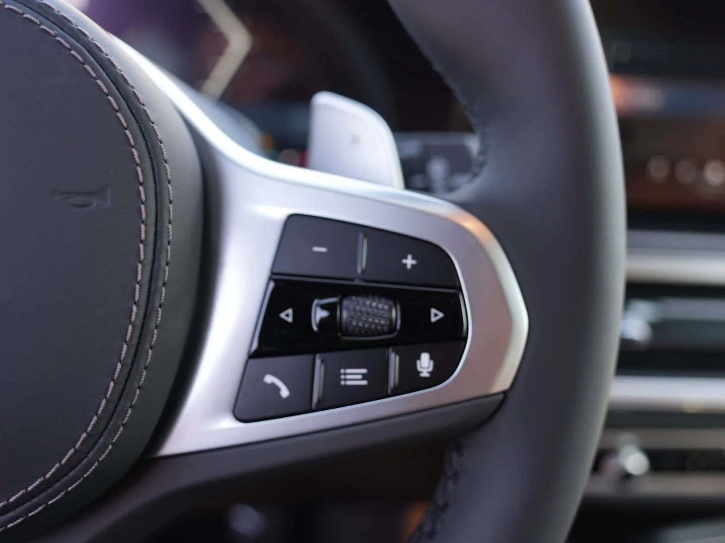 New 2026 Brooklyn Grey Metallic BMW sDrive40i image 23