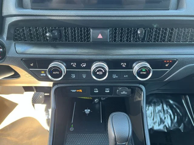 Used 2026  Honda EX image 19