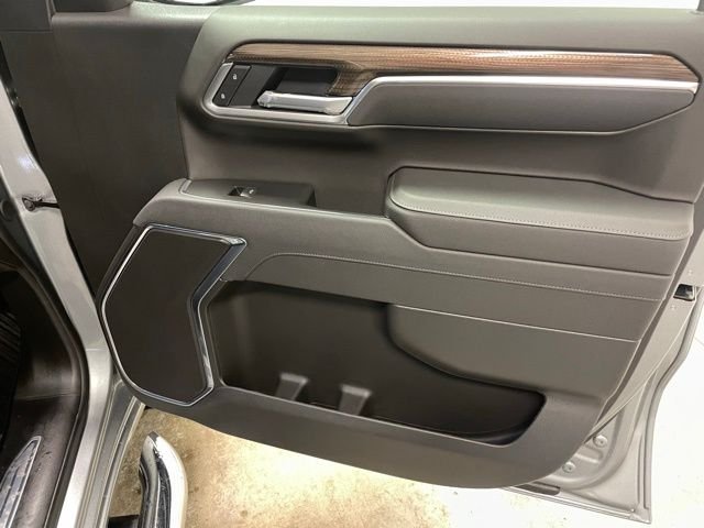 Used 2026 Gray Chevrolet LT image 28