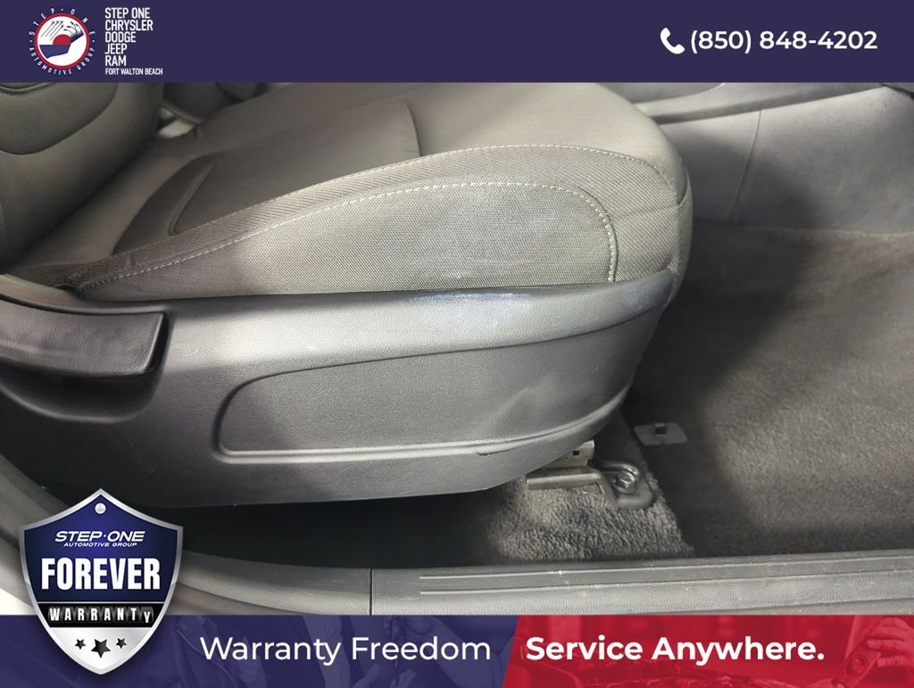 Used 2024 Silver Hyundai SEL image 36