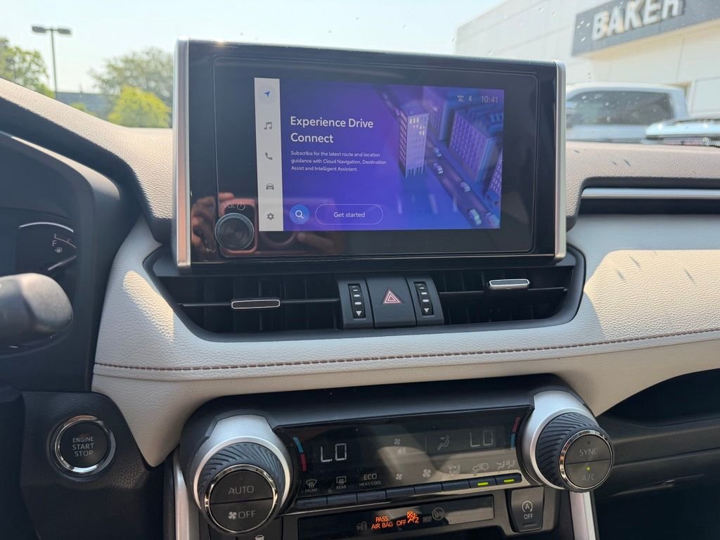 Used 2025 Pearl Toyota XLE Premium image 12