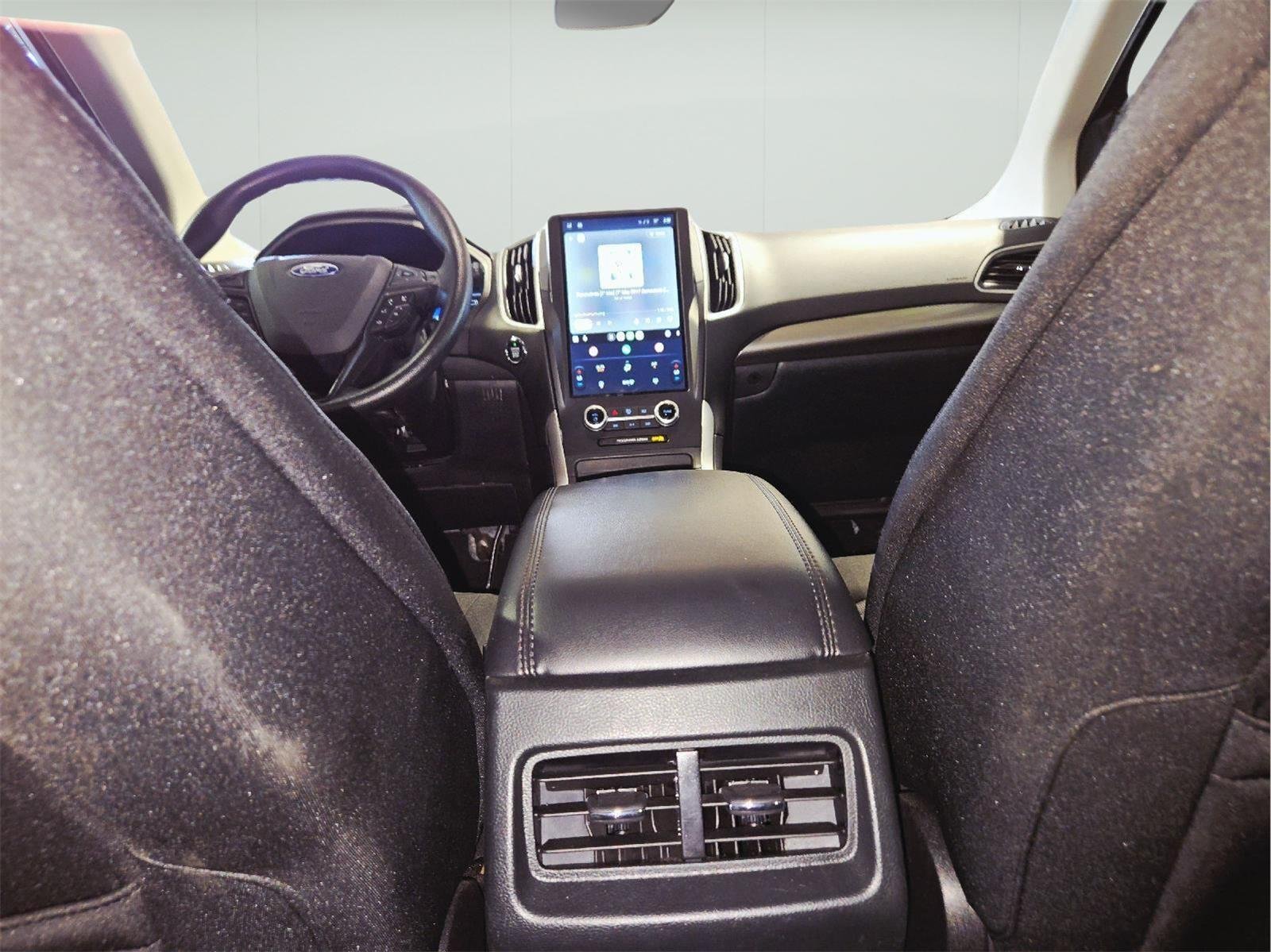 Used 2024 Agate Black Ford SE image 21