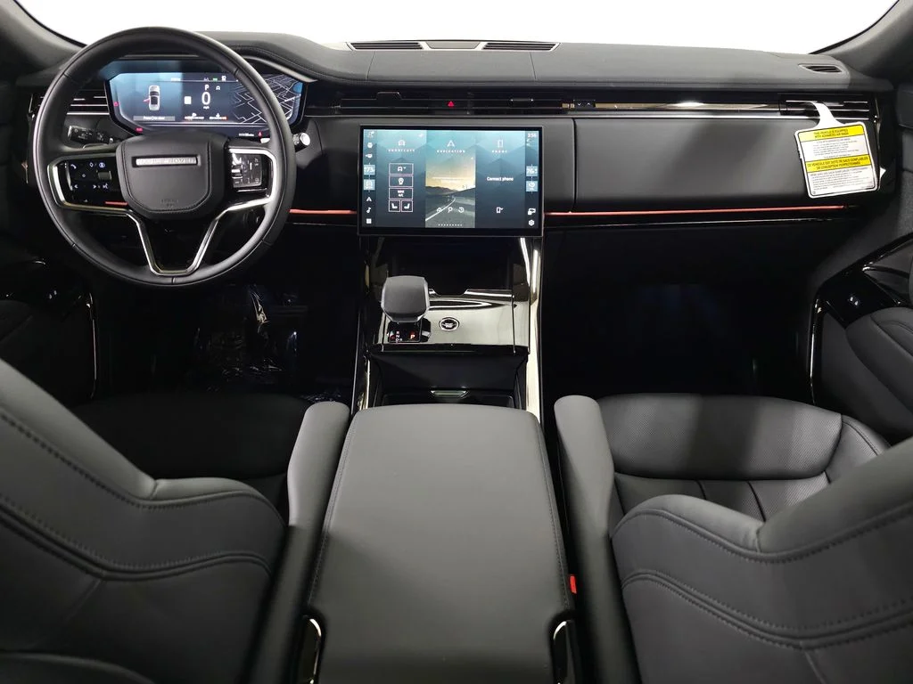 New 2026 Santorini Black Land Rover SE image 10