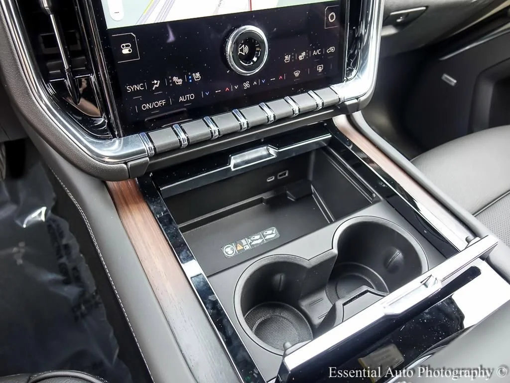 2026 GMC Yukon Denali - Photo 22