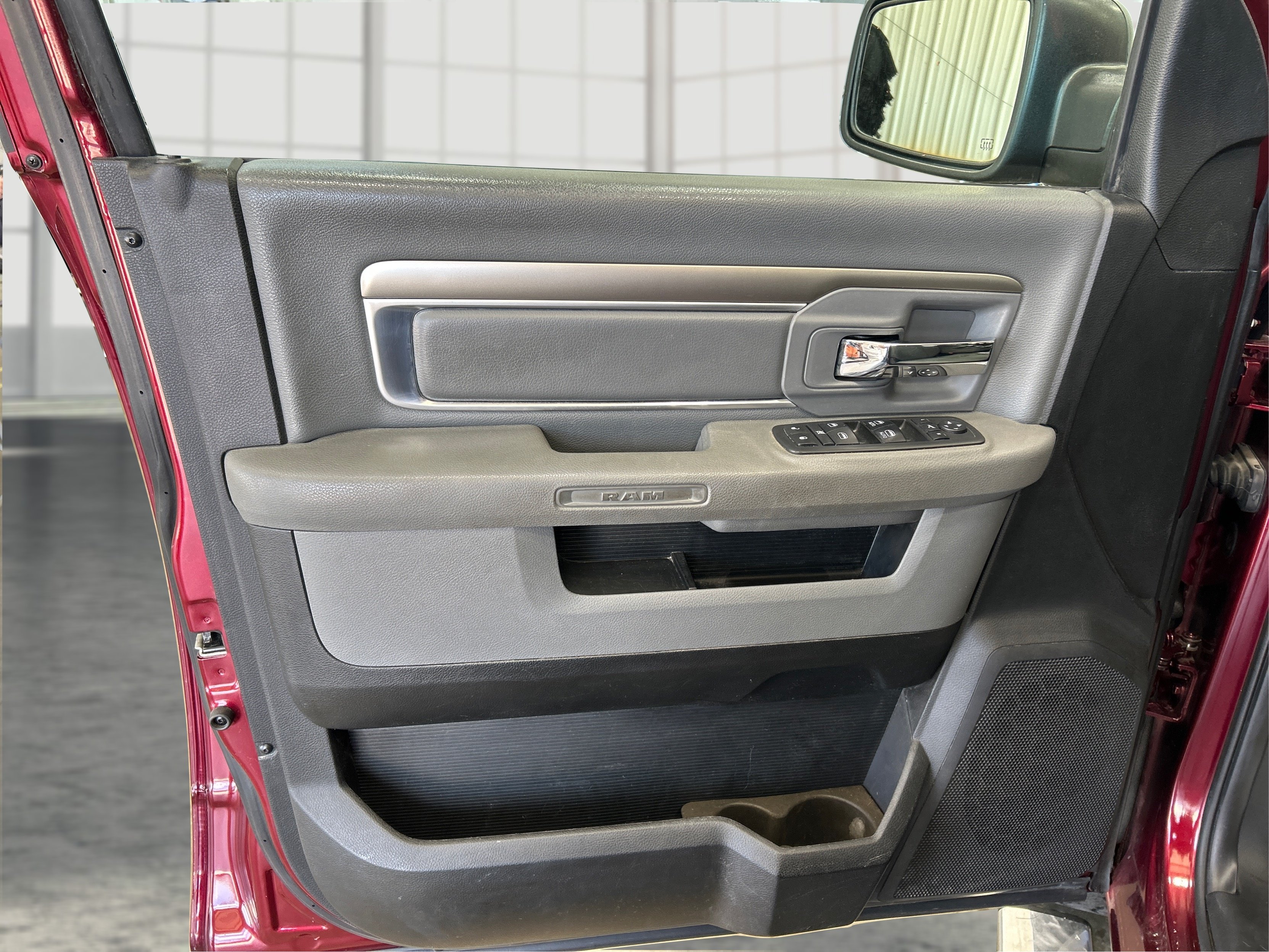 Used 2019 Red Ram SLT image 19