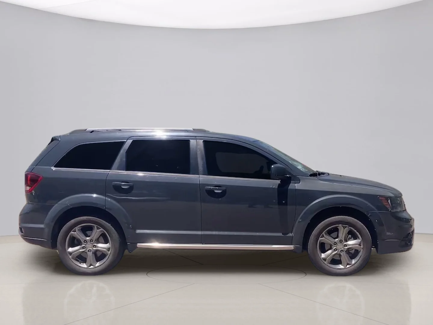 Used 2017 Gray Dodge CROSSROADS image 6