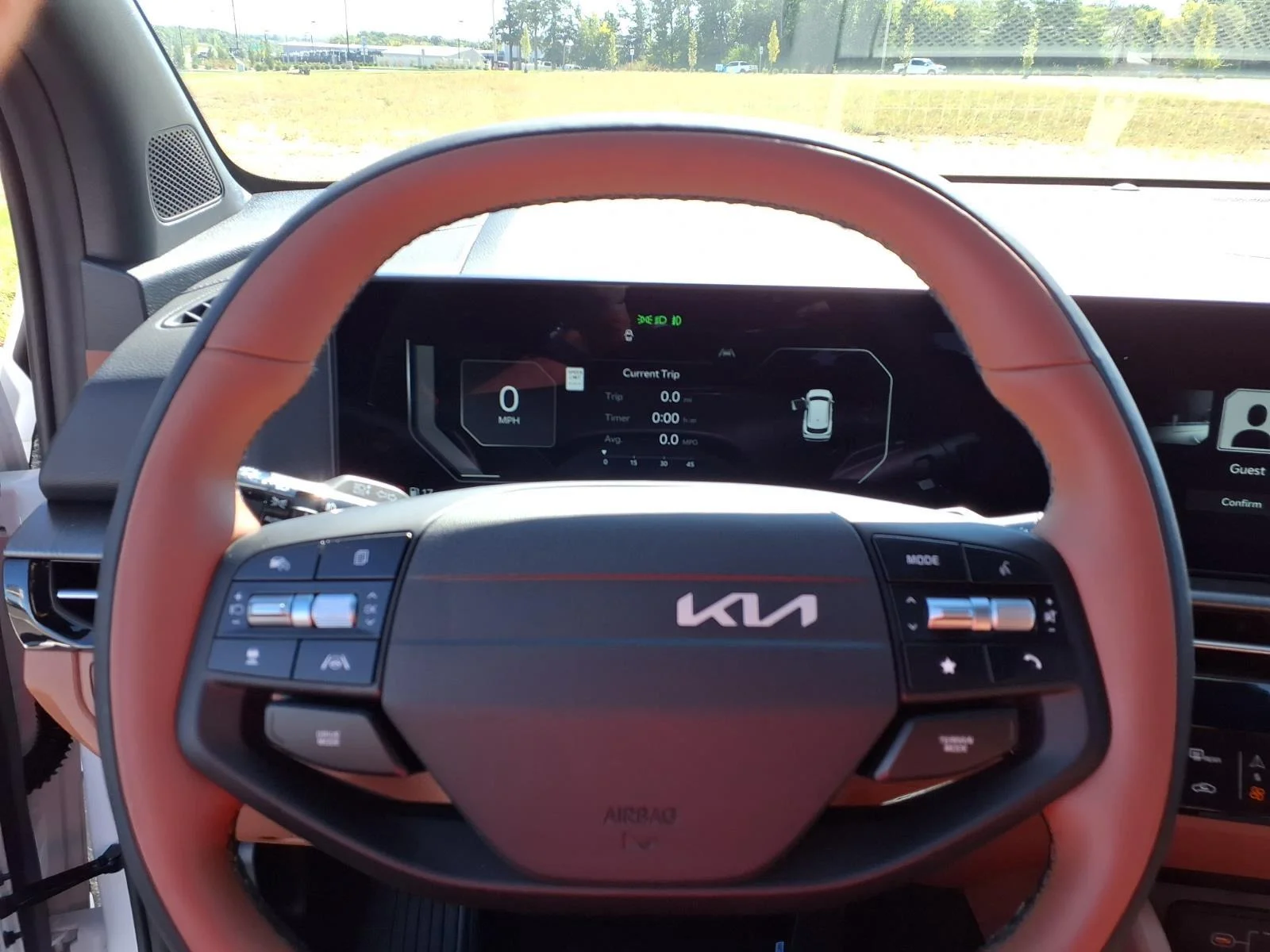 New 2027 Glacial White Pearl / Black Ro Kia X-Line image 9