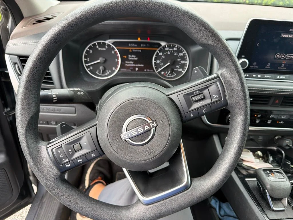 Used 2023 Gray Nissan S image 16