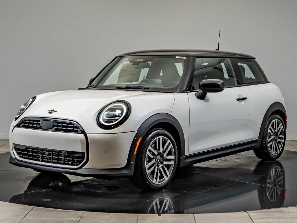 2027 MINI 3 Door C