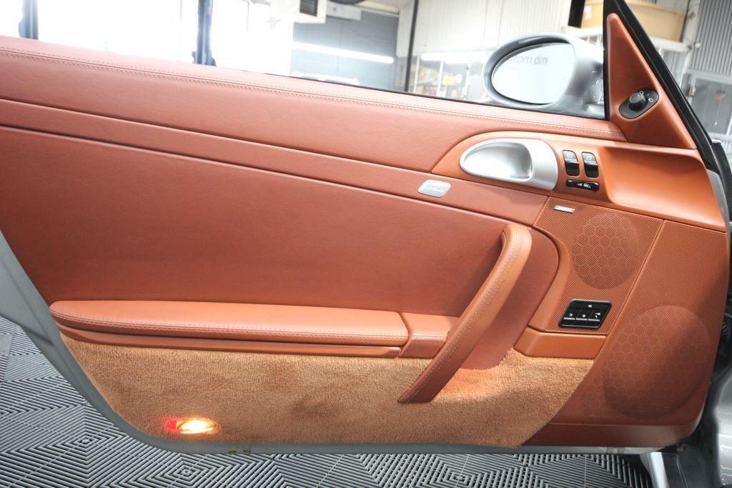 Used 2006 Silver Porsche Carrera S image 11