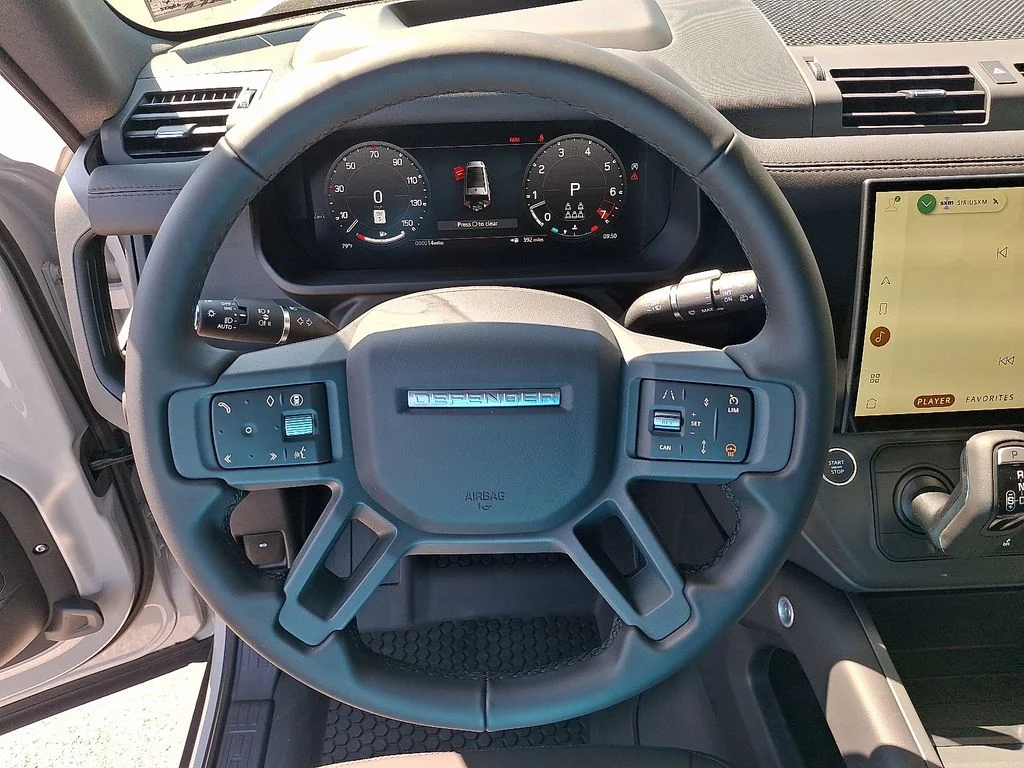New 2026  Land Rover X-Dynamic SE image 11