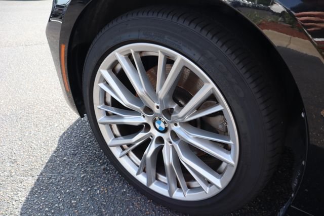 Used 2023 Black Sapphire Metallic BMW 330i image 28