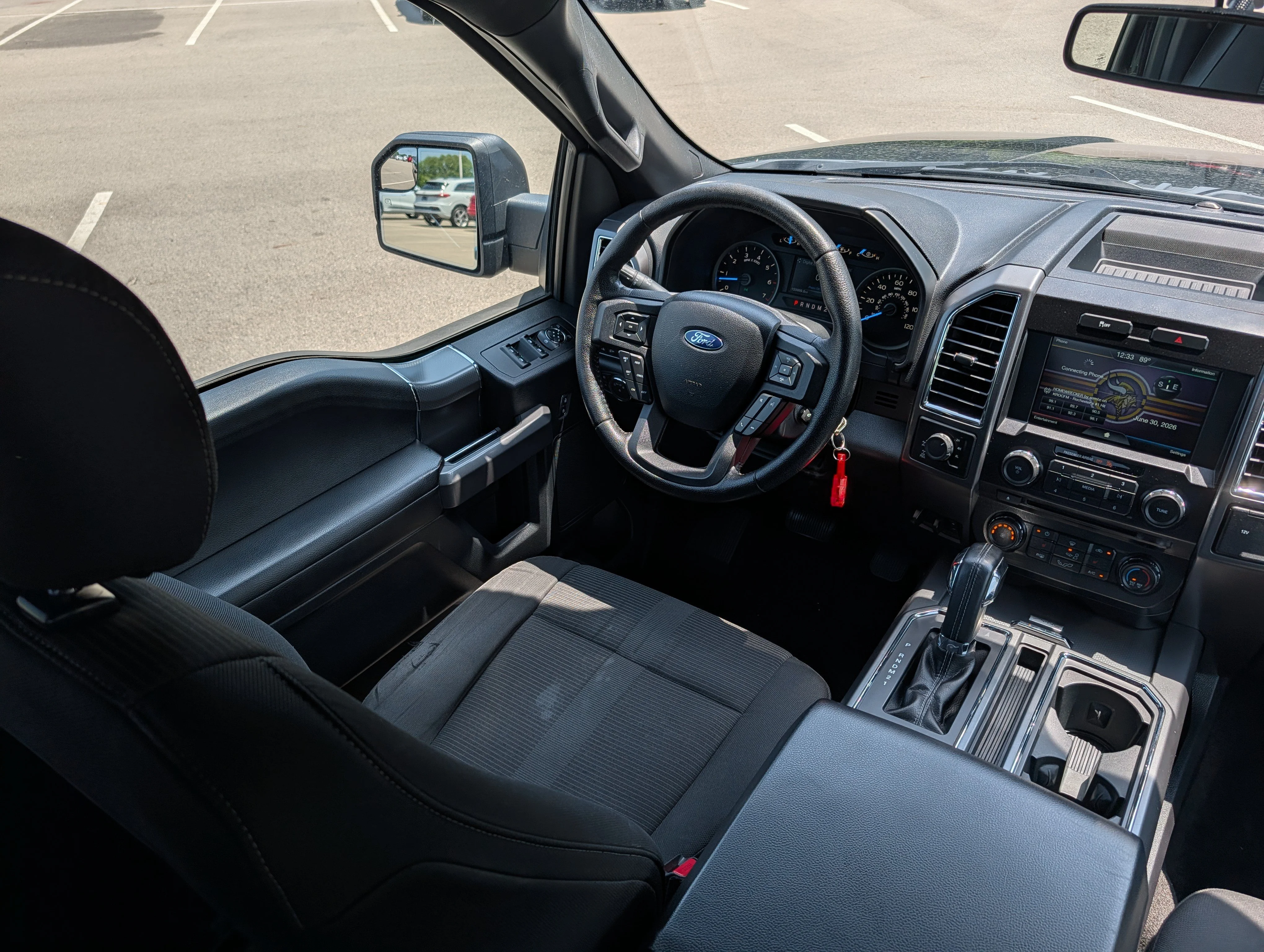 Used 2015 Tuxedo Black Metallic Ford XLT image 9