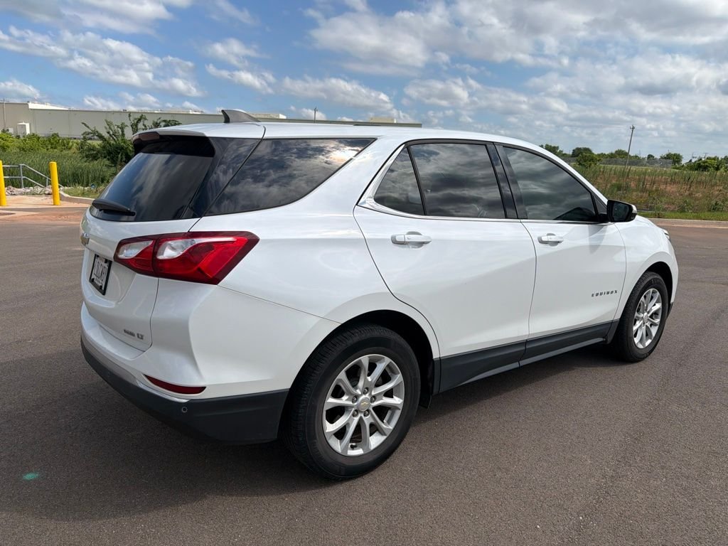 Used 2019 Iridescent Pearl Tricoat Chevrolet LT image 5