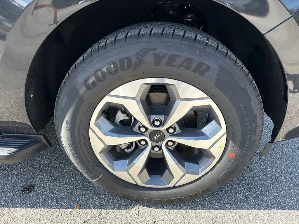 New 2027 Gray Ford Active image 11
