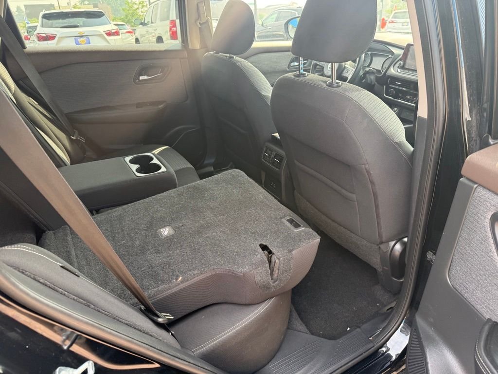2021 Nissan Rogue SV - Photo 35