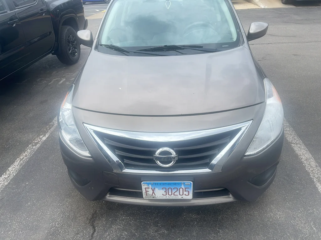 2017 Nissan Versa 1.6 SV CVT's photo