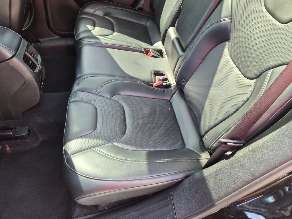 Used 2019 Black Jeep Limited image 23