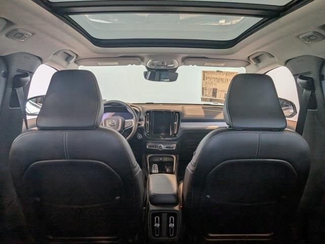 2026 Volvo XC40 Ultra - Photo 27