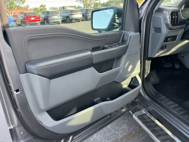 Used 2024 Gray Ford XLT image 5