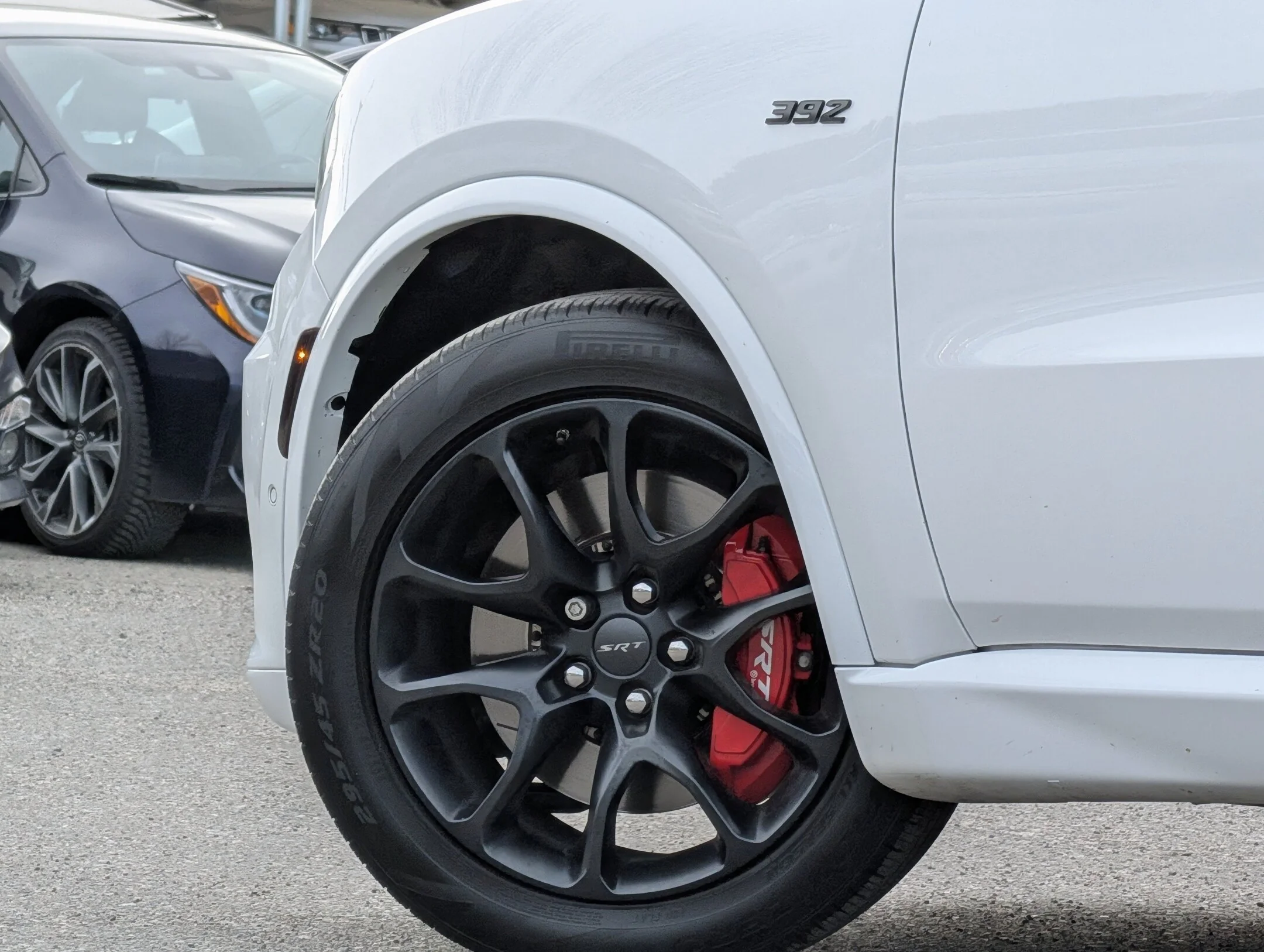 Used 2022 White Dodge SRT 392 - Black Pkg - Trailer Tow IV - Sunroo - SRT 392 AWD image 9