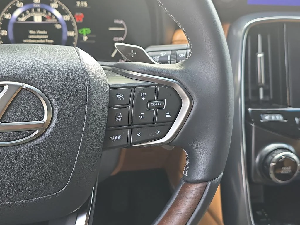 Certified Used 2024 CAVIAR Lexus 600 Luxury image 22