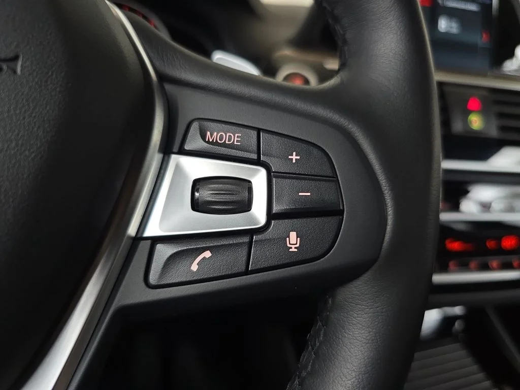 Used 2019 Silver BMW xDrive30i image 21