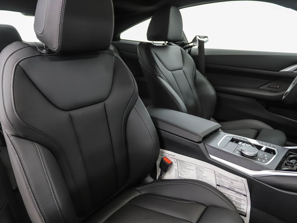 2026 BMW 4 Series 430i - Photo 25