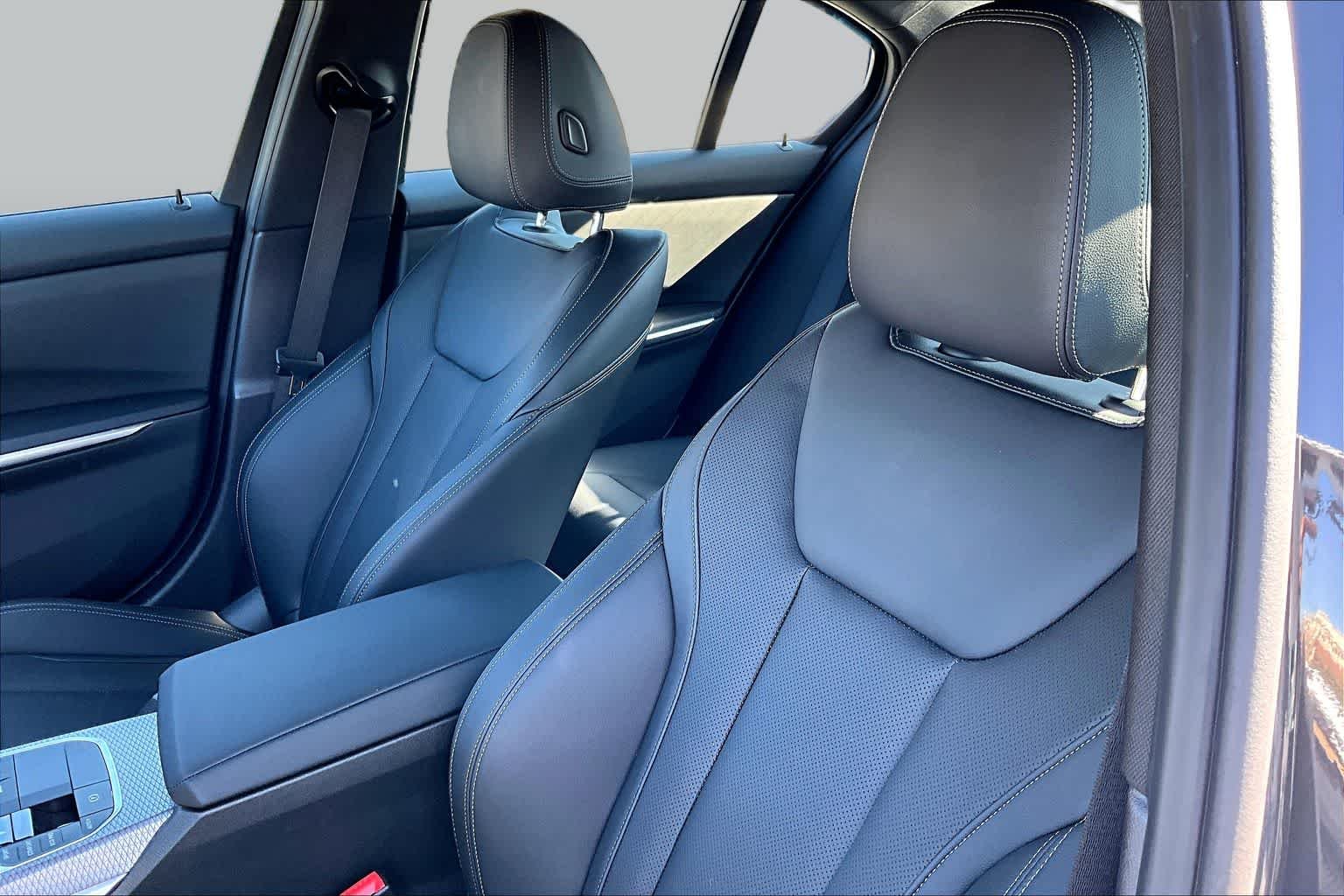 2026 BMW 3 Series 330i - Photo 6