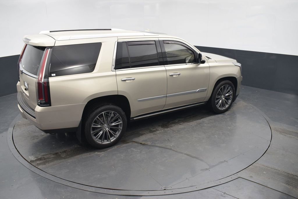 2017 CADILLAC ESCALADE - Image 46